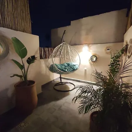 Caravane Palace Riad 4 Chambres En Exclusivite Marrakesh Exterior photo